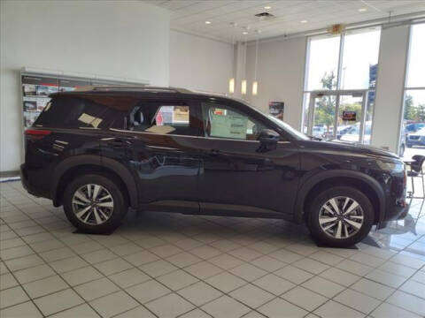 2023 Nissan Pathfinder for sale at BLACKBURN MOTOR CO in Vicksburg MS