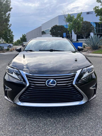 2016 Lexus ES 300h