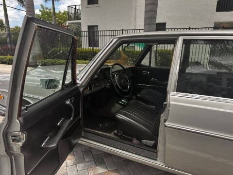 1971 Mercedes-Benz 280-Class