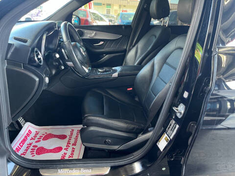 2019 Mercedes-Benz GLC GLC 300