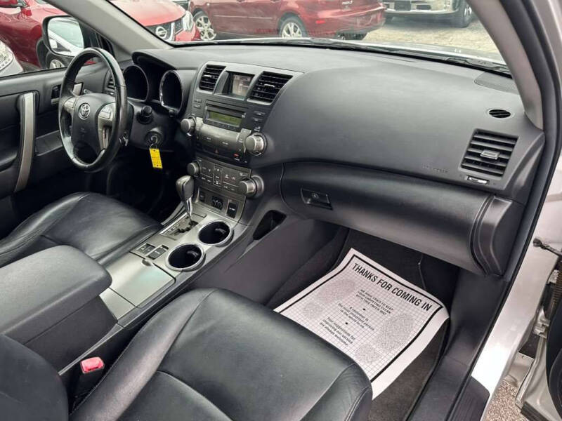 2010 Toyota Highlander SE