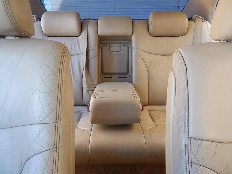 2004 Lexus ES 330