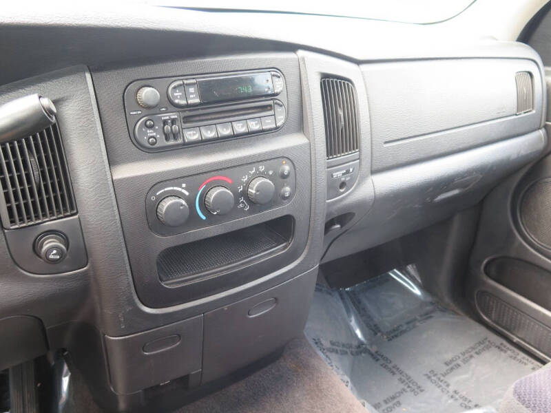 2004 Dodge Ram 1500 SLT
