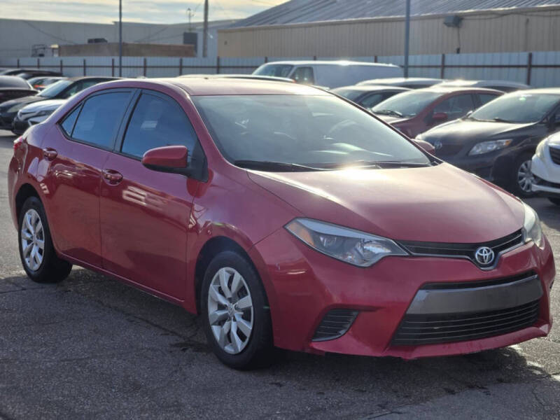 2015 Toyota Corolla LE's photo