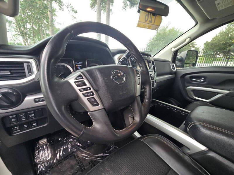 2017 Nissan Titan PRO-4X