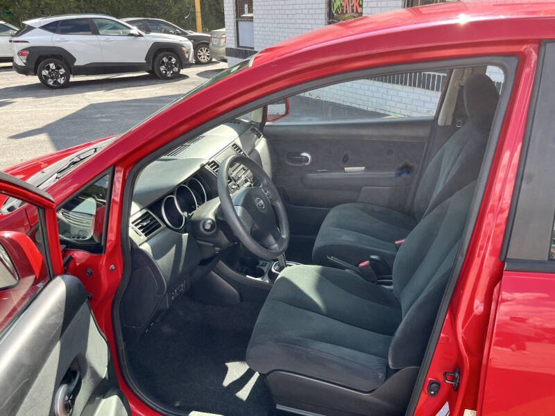 2011 Nissan Versa 1.8 S