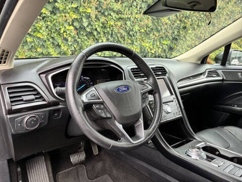 2019 Ford Fusion Energi Titanium