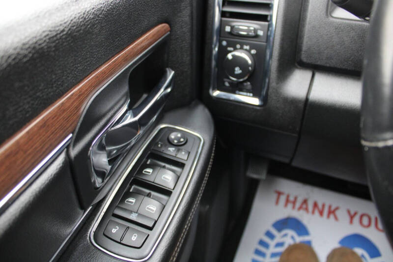 2015 RAM 3500 Laramie