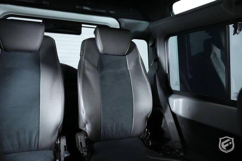 1986 Land Rover Defender