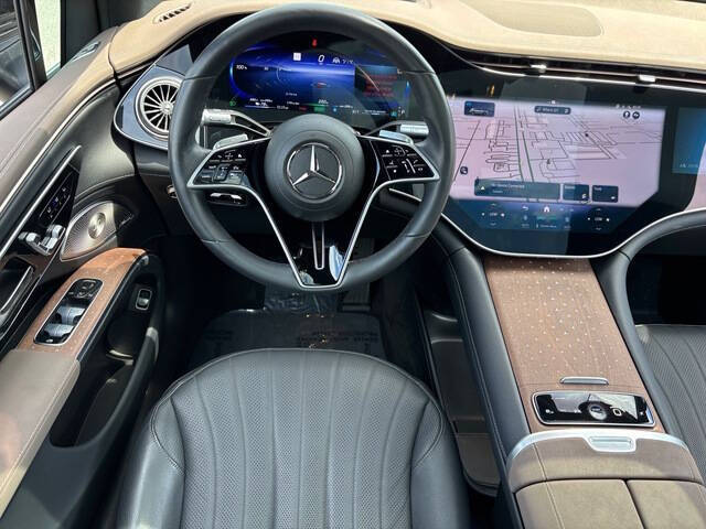 2024 Mercedes-Benz EQS 11