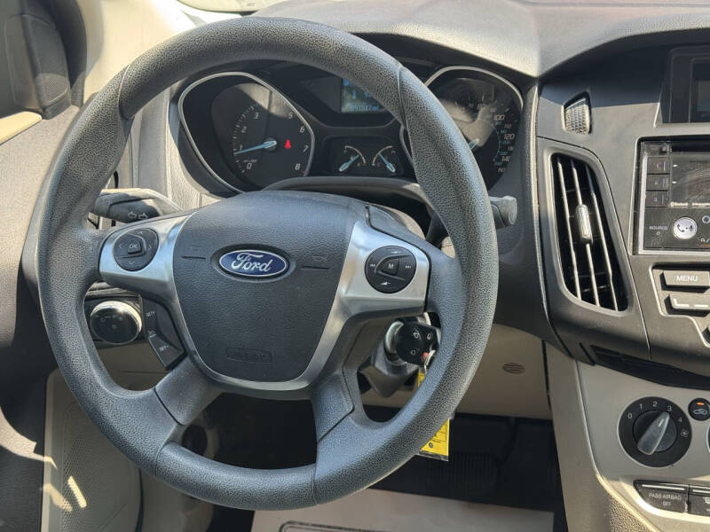 2012 Ford Focus SE
