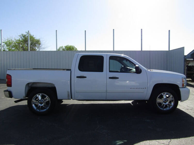 2008 Chevrolet Silverado 1500 1LT photo 4