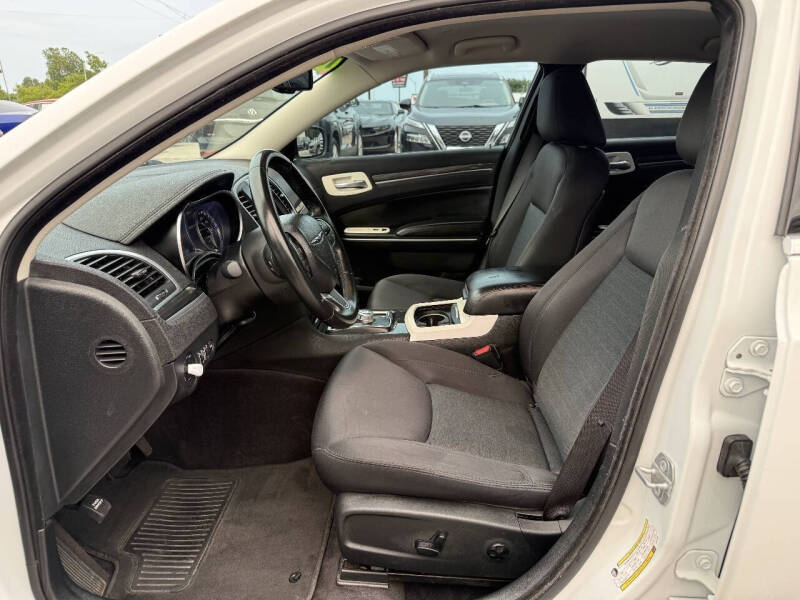 2018 Chrysler 300 Touring