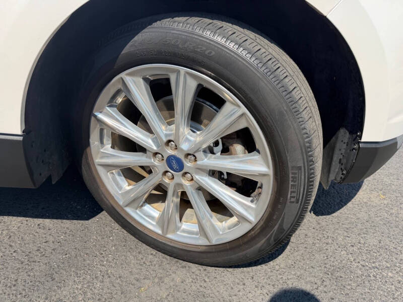 2018 Ford Edge Titanium