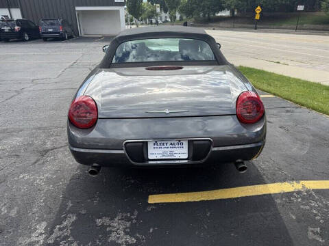 2003 Ford Thunderbird