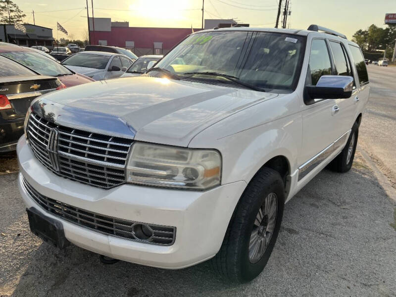 2008 Lincoln Navigator for sale at SCOTT HARRISON MOTOR CO in Houston TX