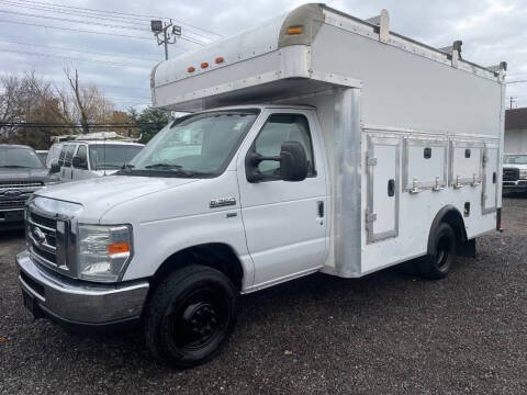 2014 Ford E-Series E-350 SD