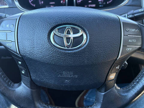 2011 Toyota Avalon Limited