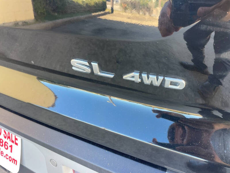 2022 Nissan Pathfinder SL