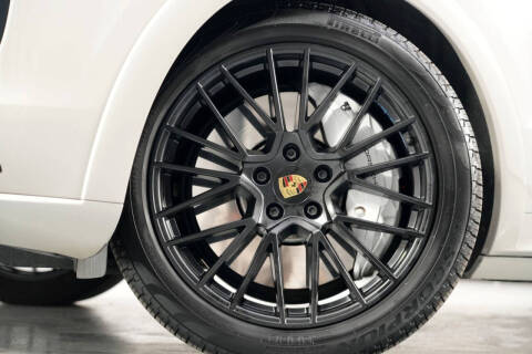 2021 Porsche Cayenne GTS