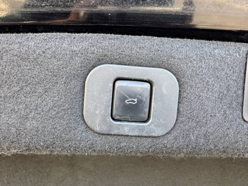 2017 Lincoln Continental Black Label