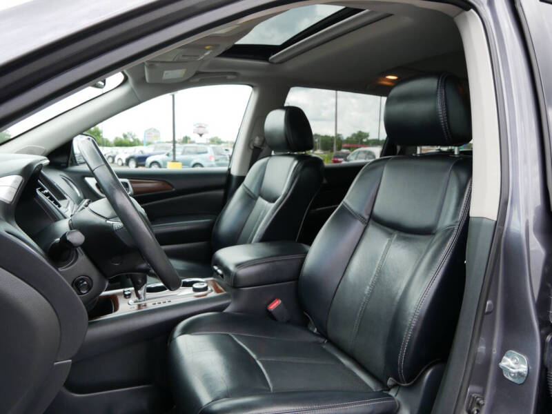 2017 Nissan Pathfinder Platinum