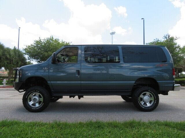 2013 Ford E-Series E-150 XLT