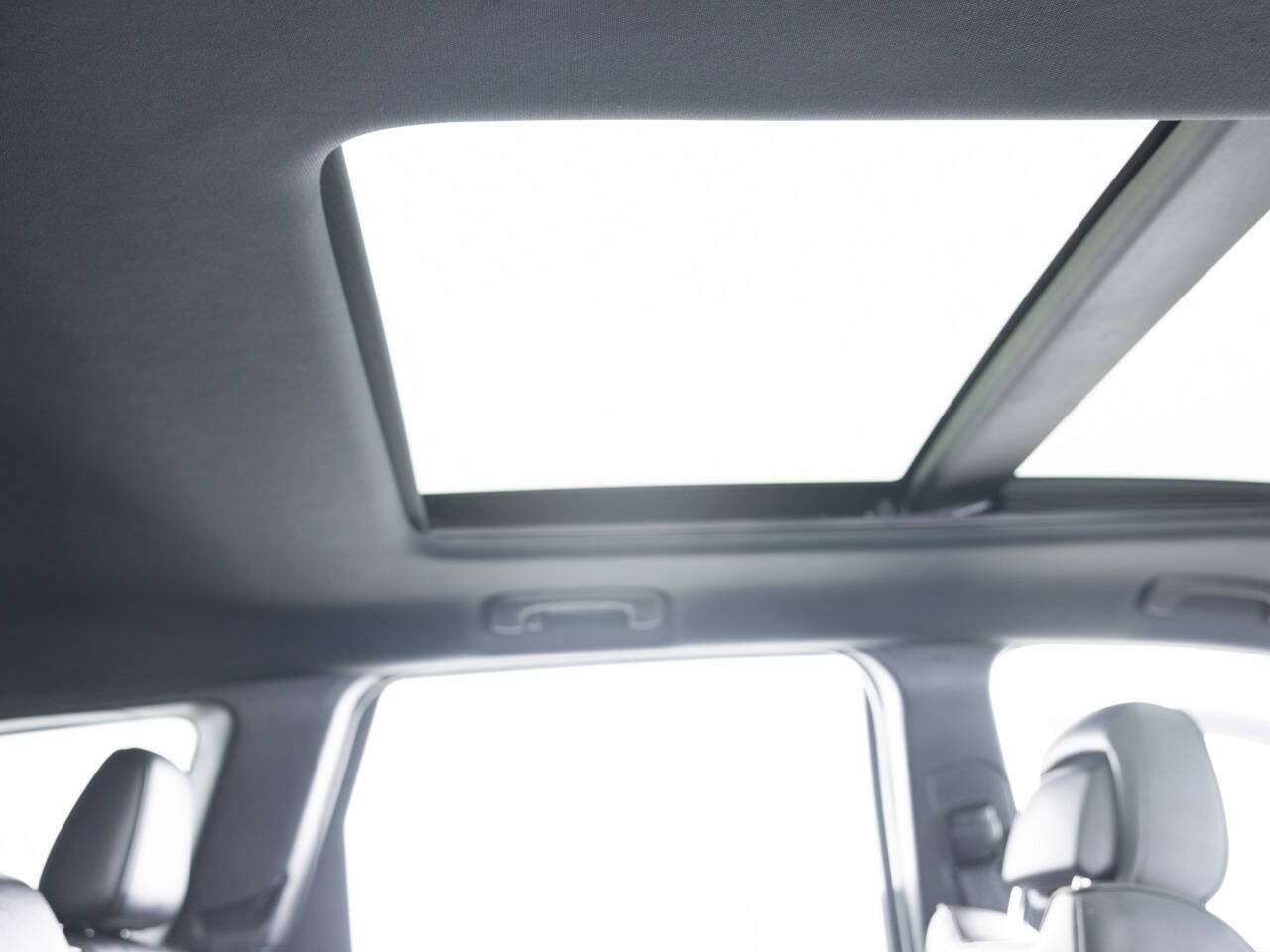 Used Car 2014 Jeep Grand Cherokee  Overland 4x4 4dr Suv For Sale Under $15,000 In Coal City, Illinois