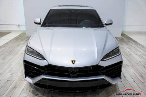 2025 Lamborghini Urus SE