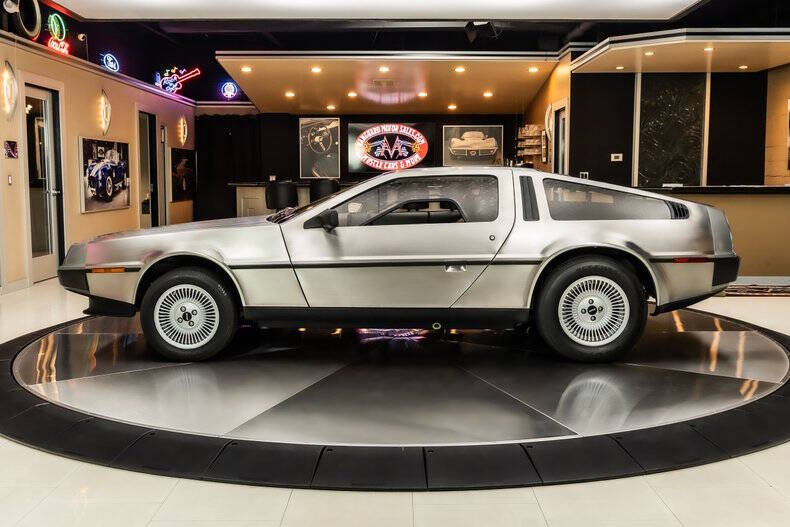 1981 DeLorean DMC-12