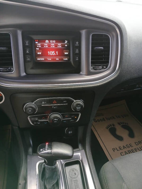 2016 Dodge Charger SE