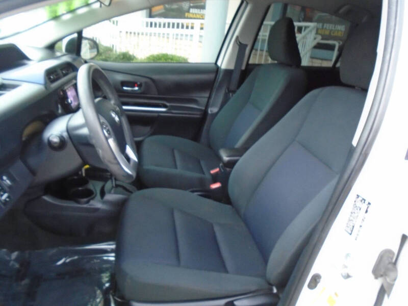 2016 Toyota Prius c Two