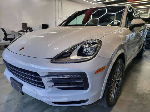 2023 Porsche Cayenne Coupe Platinum Edition