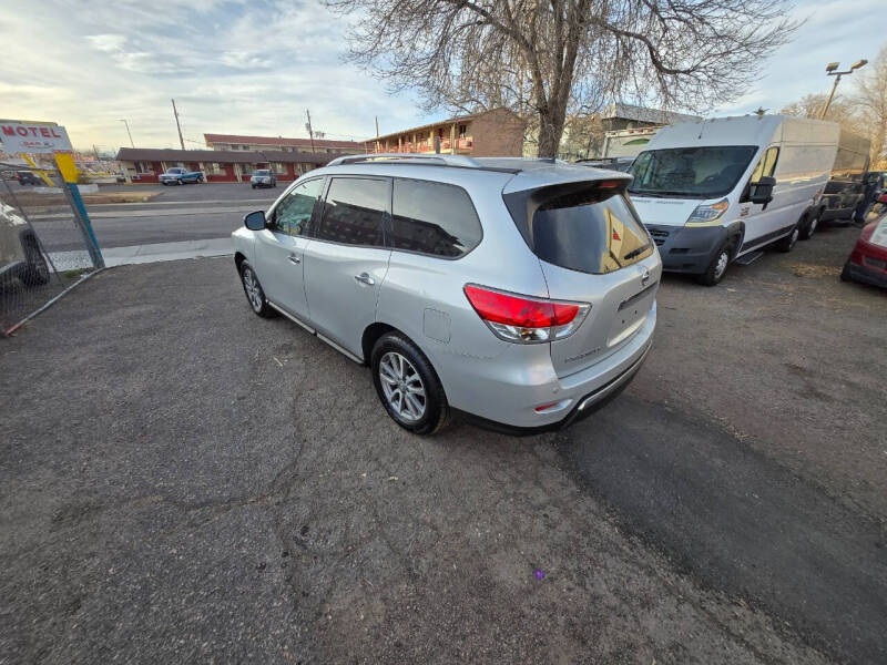 2015 Nissan Pathfinder SV