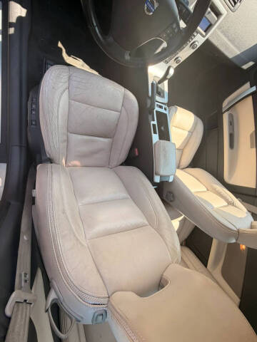 2011 Volvo C70 T5