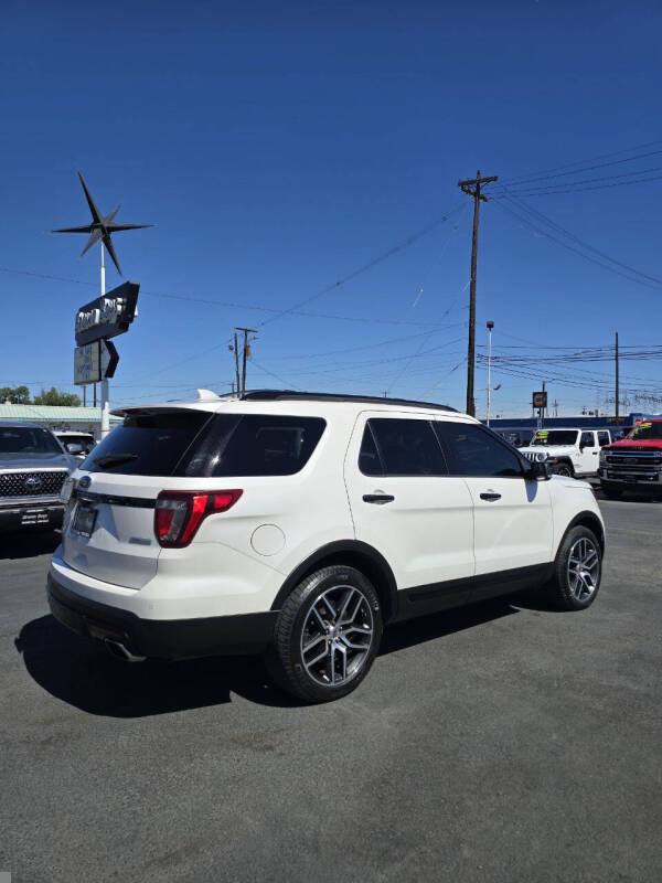 2016 Ford Explorer Sport