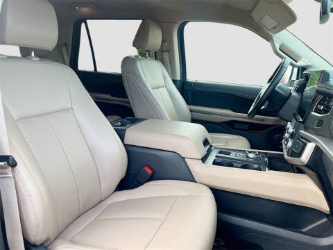 2024 Ford Expedition XLT