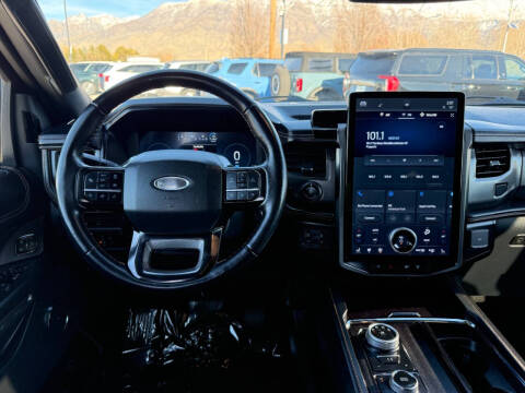 2023 Ford Expedition Platinum