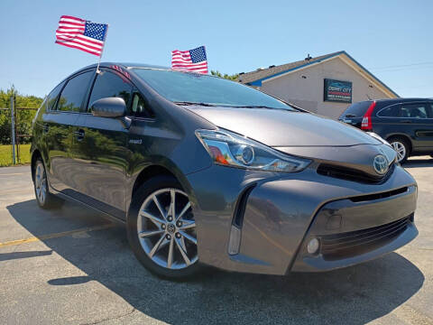 2015 Toyota Prius v Five