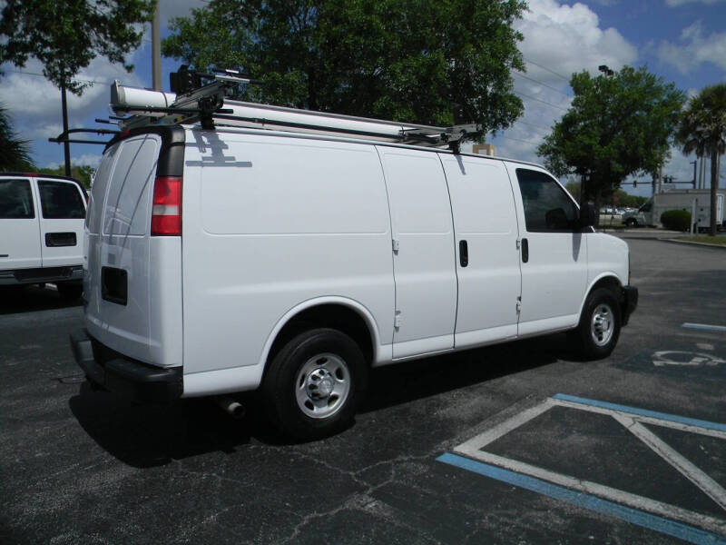 2017 Chevrolet Express 2500