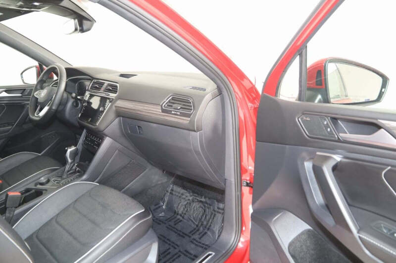 2024 Volkswagen Tiguan SEL R-Line 4Motion