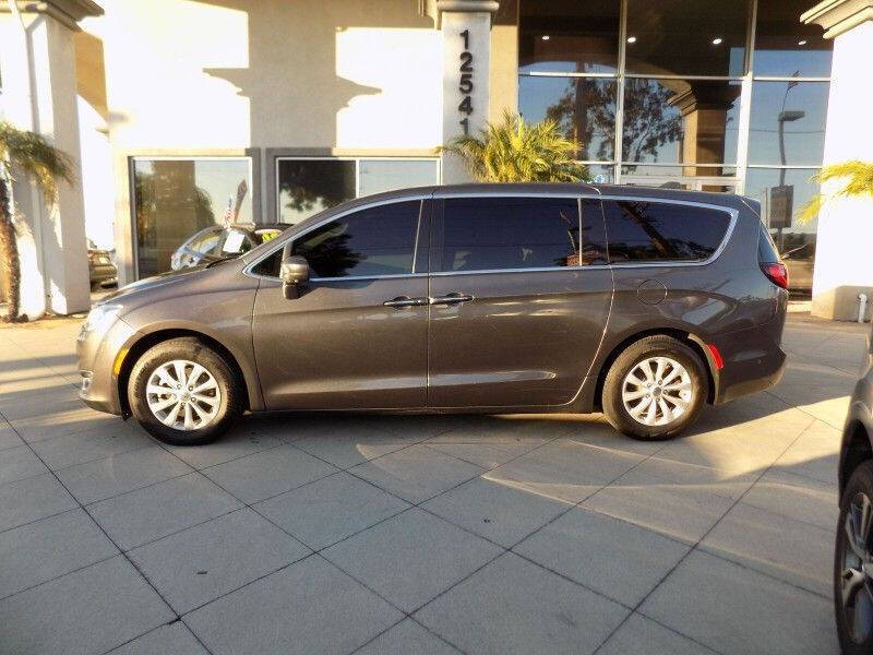 2019 Chrysler Pacifica Touring Plus