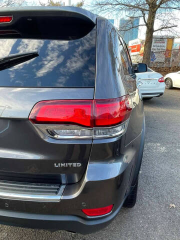 2020 Jeep Grand Cherokee