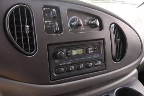 2008 Ford E-Series E-350 SD XLT