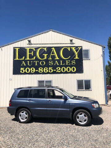 2004 Toyota Highlander for sale at Legacy Auto Sales in Yakima WA