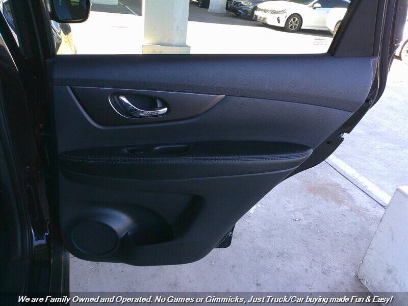 2015 Nissan Rogue SV