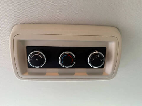 2010 Chrysler Town and Country LX