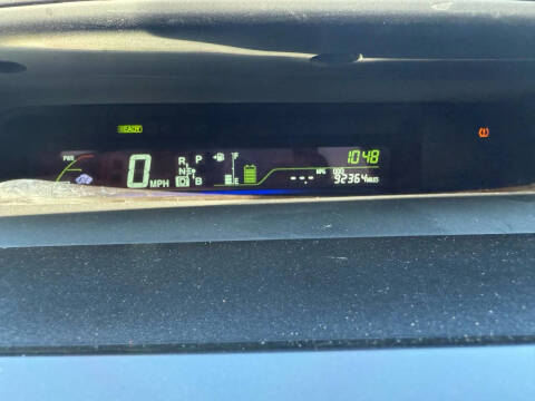 2013 Toyota Prius v Three