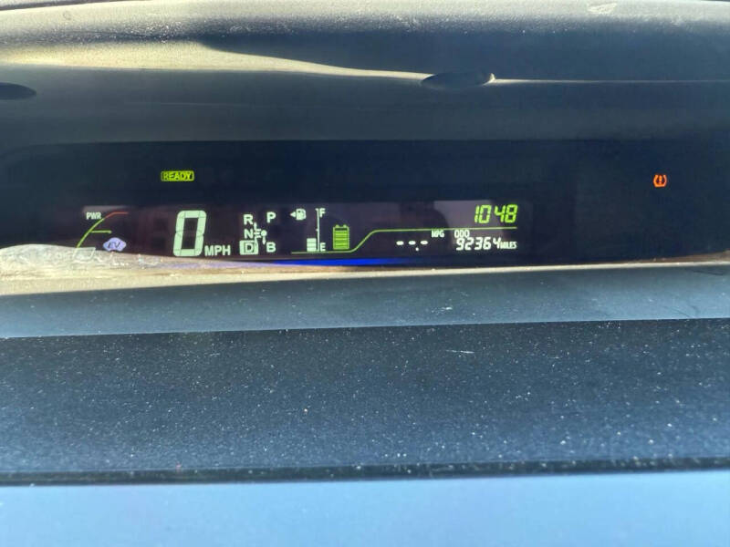 2013 Toyota Prius v Three