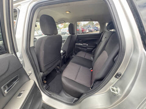 2019 Mitsubishi Outlander Sport SE